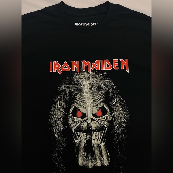 Iron Maiden Graphic Tee, Middle Finger (80’s Band Tour T-Shirt) New With Tags - Picture 2 of 5